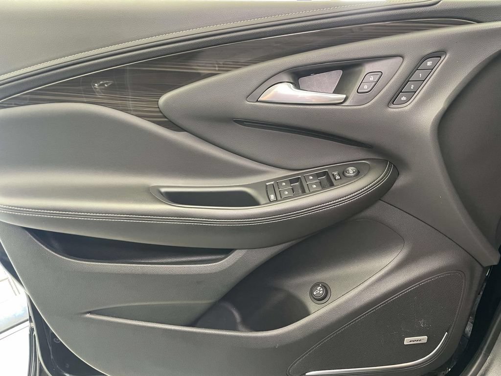 Used 2020 Buick Envision Premium w/ LPO, Road Trip Package AWD/4WD image 28