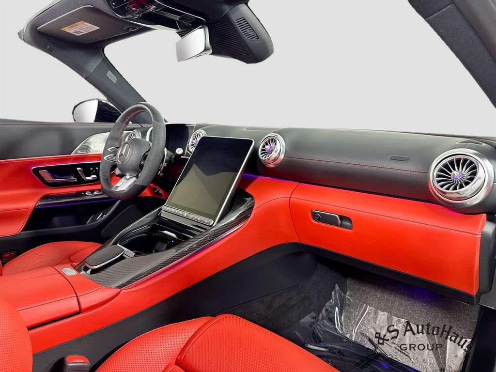 Used 2022 Mercedes-Benz SL 55 AMG 4MATIC w/ Driver Assistance Package image 38