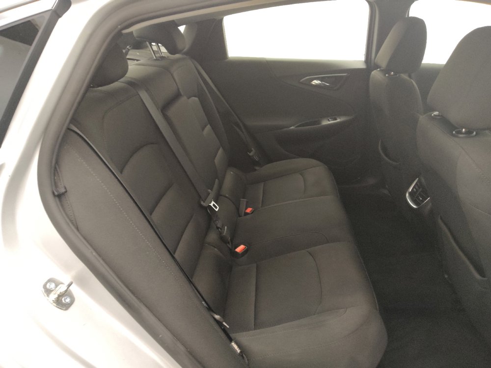 Used 2018 Chevrolet Malibu LT FWD image 19