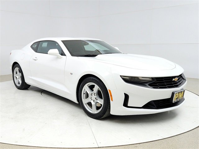 Used 2023 Chevrolet Camaro LT image 1