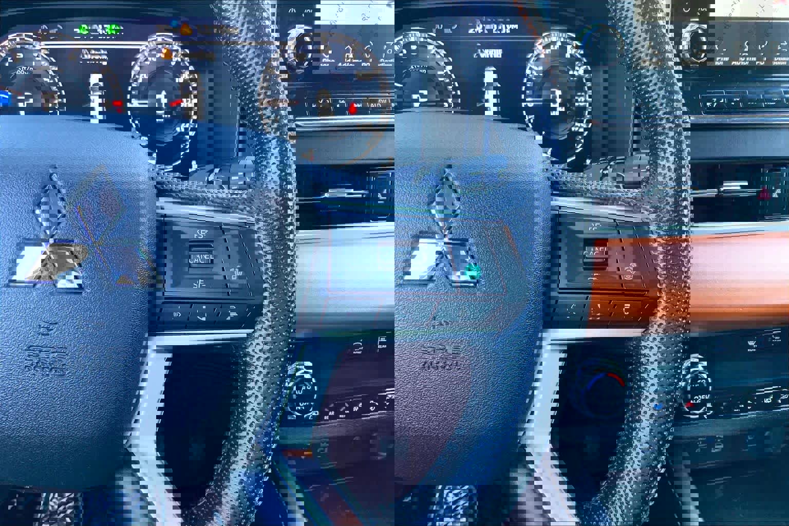 Used 2022 Mitsubishi Outlander SEL image 25