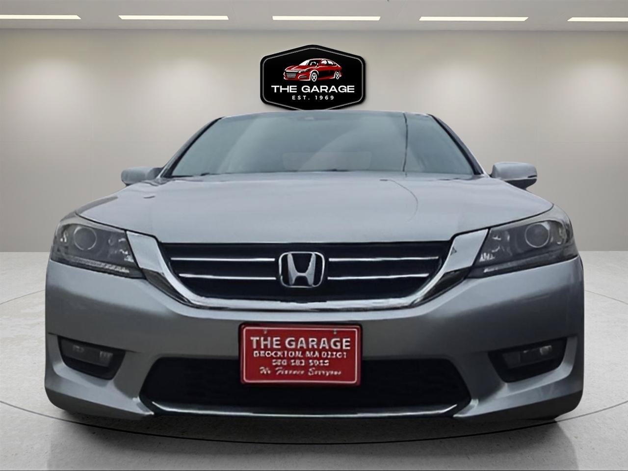 Used 2015 Honda Accord EX-L image 2