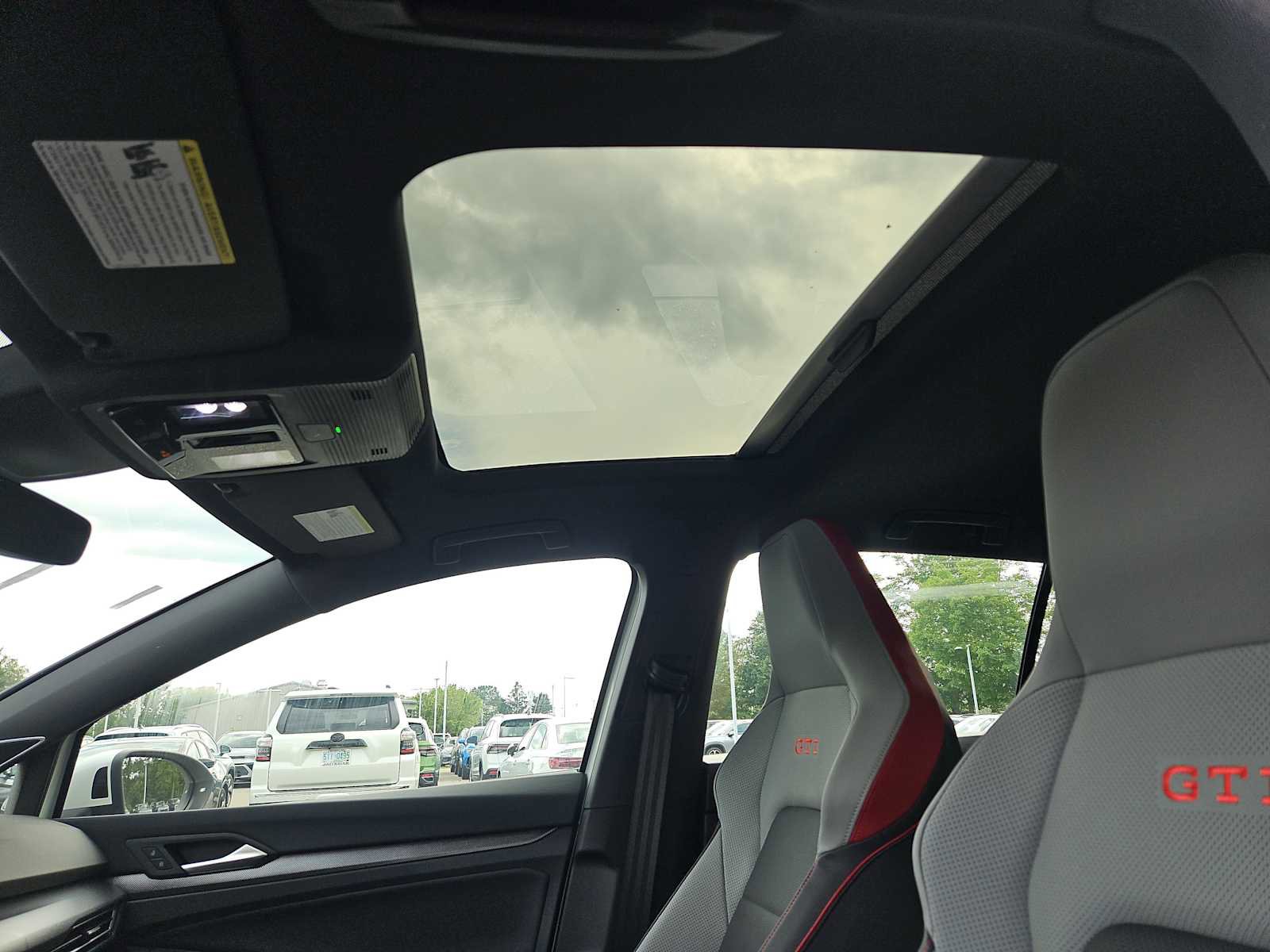 New 2025 Volkswagen GTI SE FWD image 9