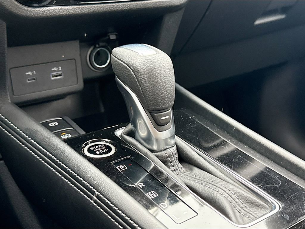 Used 2023 Nissan Kicks SR w/ SR Premium Package image 17