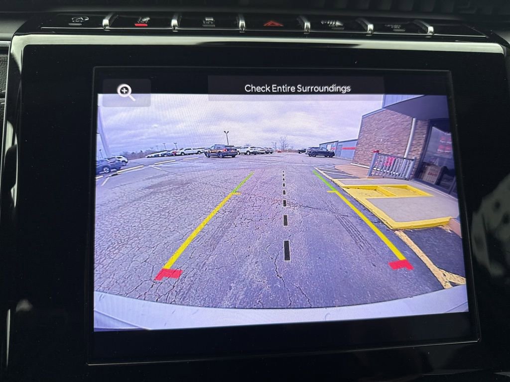 Used 2024 Jeep Grand Cherokee L Altitude image 3