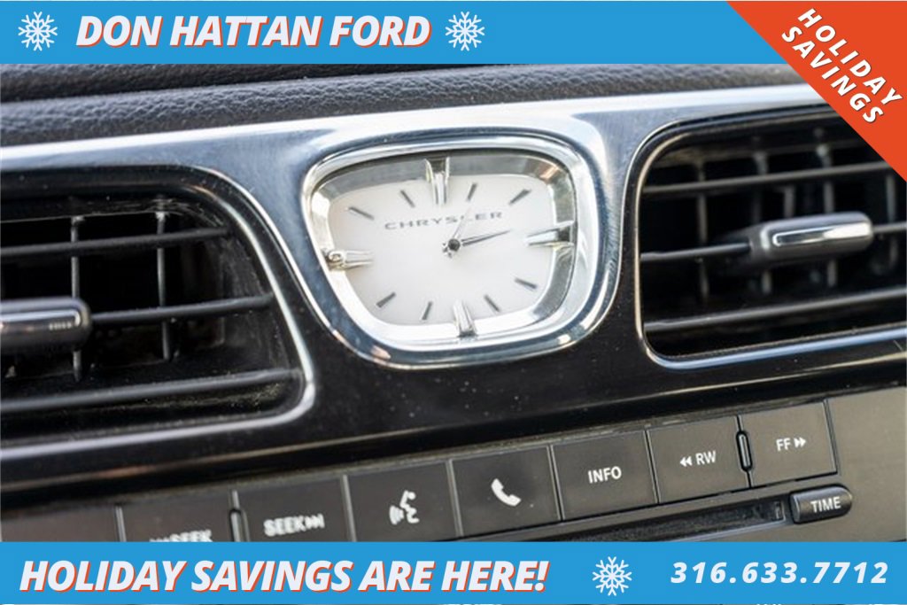 Used 2013 Chrysler 200 Limited image 9