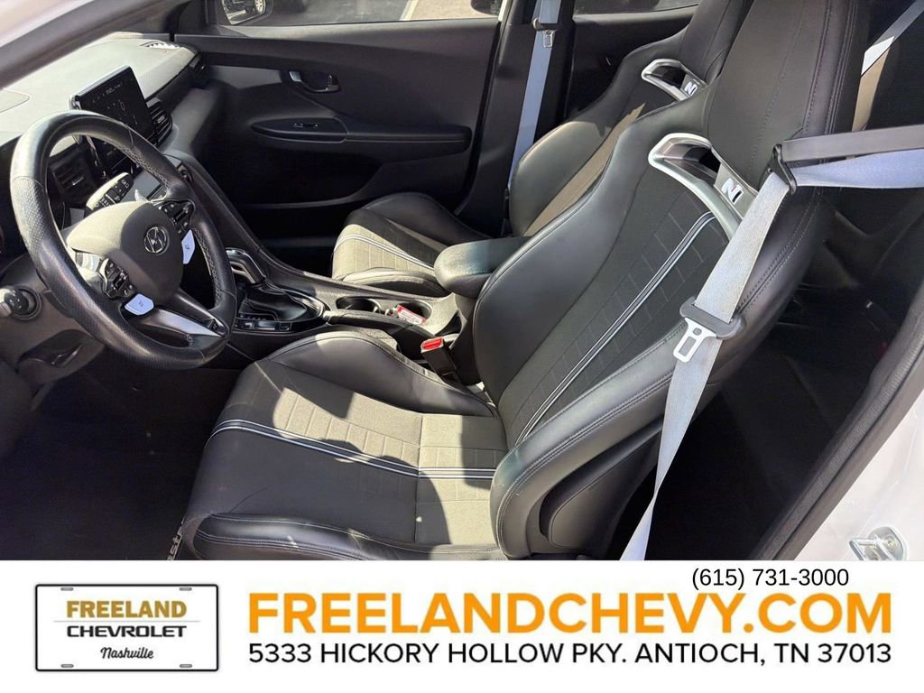 Used 2021 Hyundai Veloster N image 18