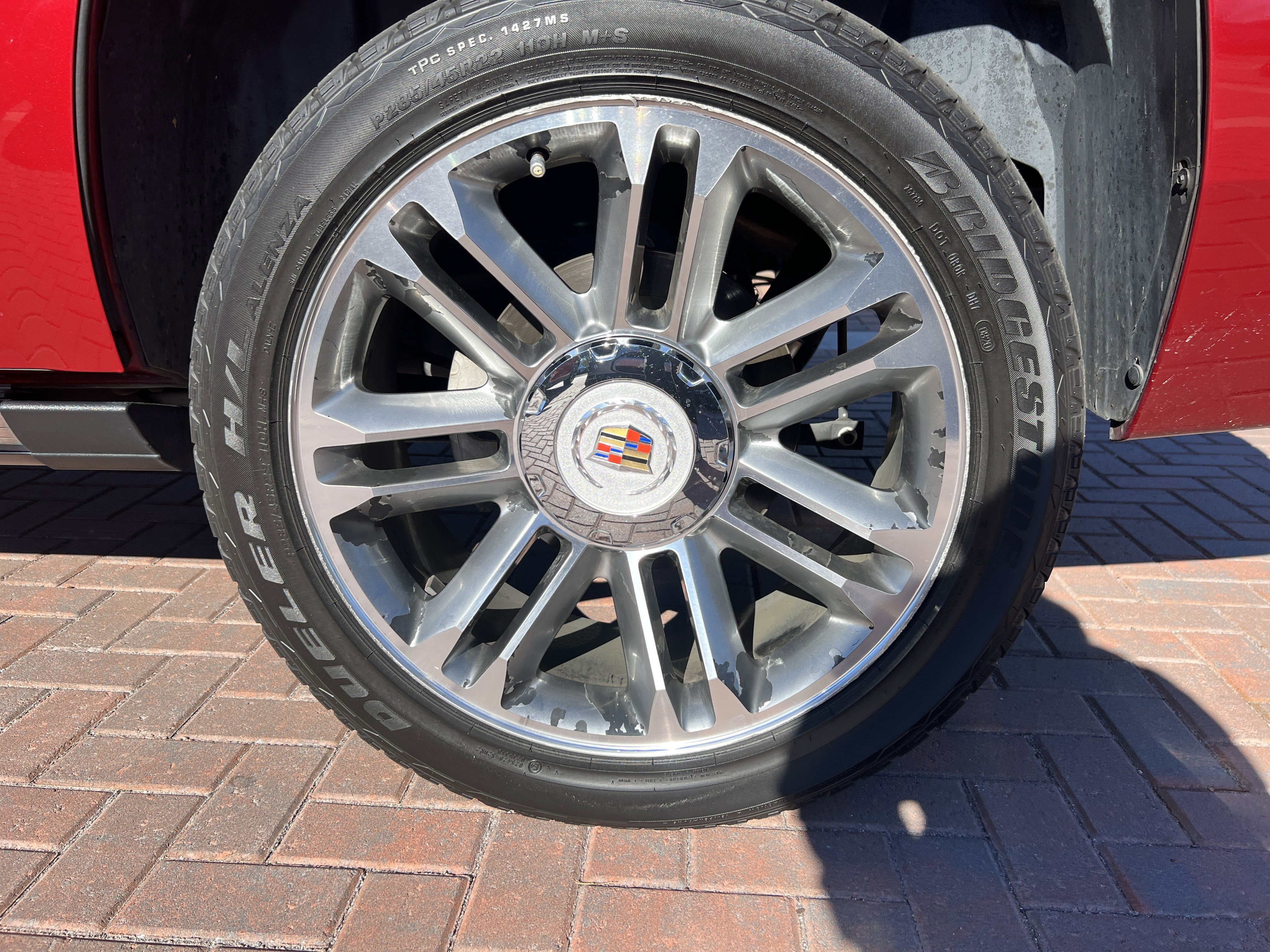 Used 2014 Cadillac Escalade Premium image 13