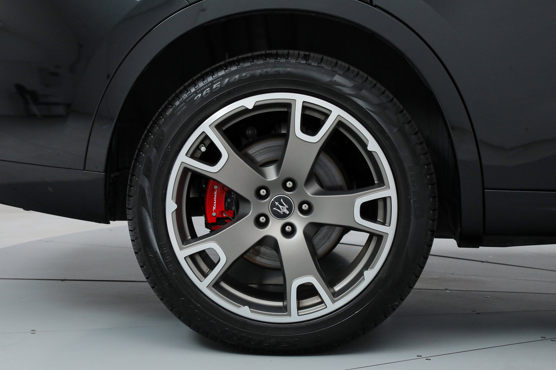 Certified 2023 Maserati Levante GT image 21