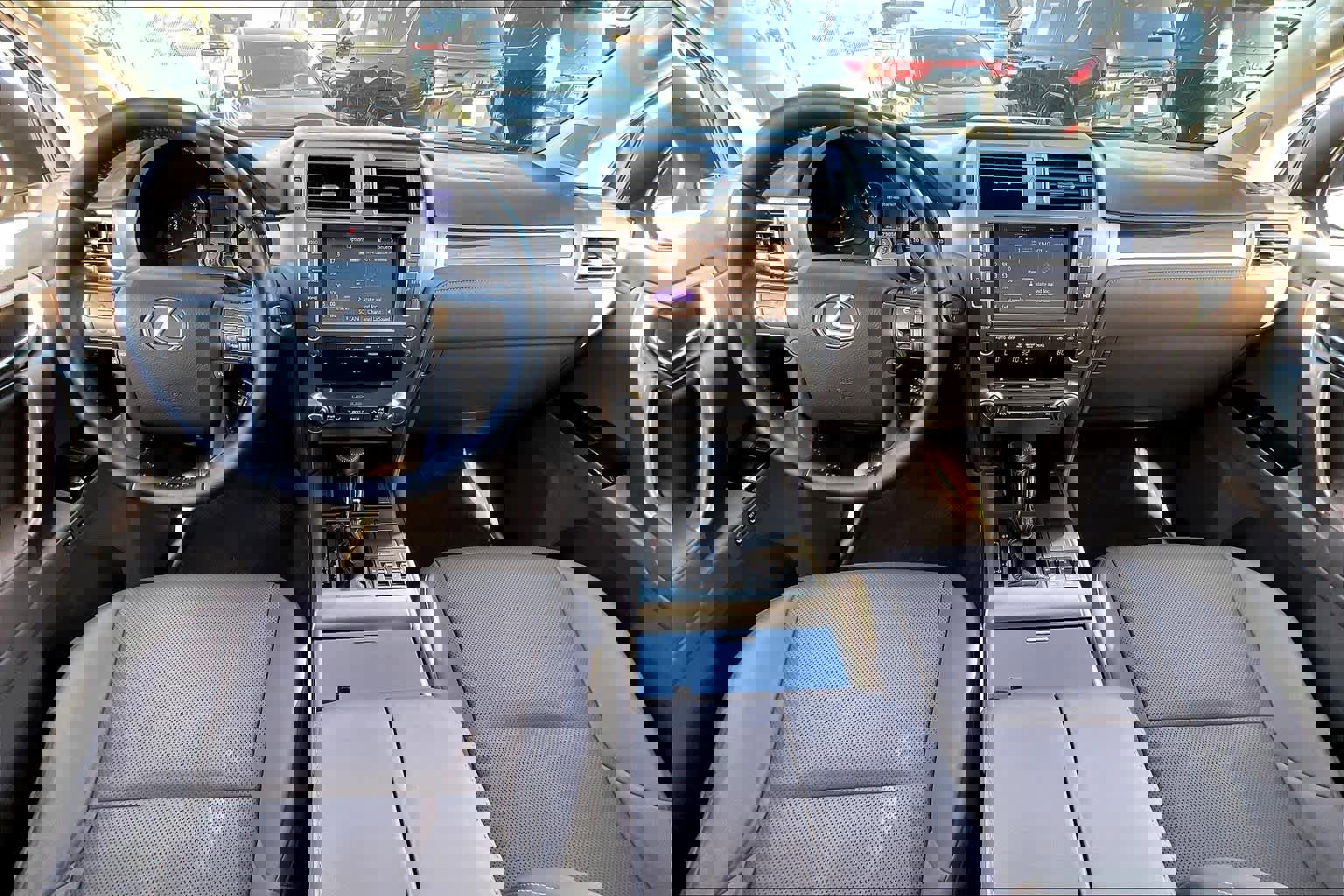 Used 2016 Lexus GX 460 image 12