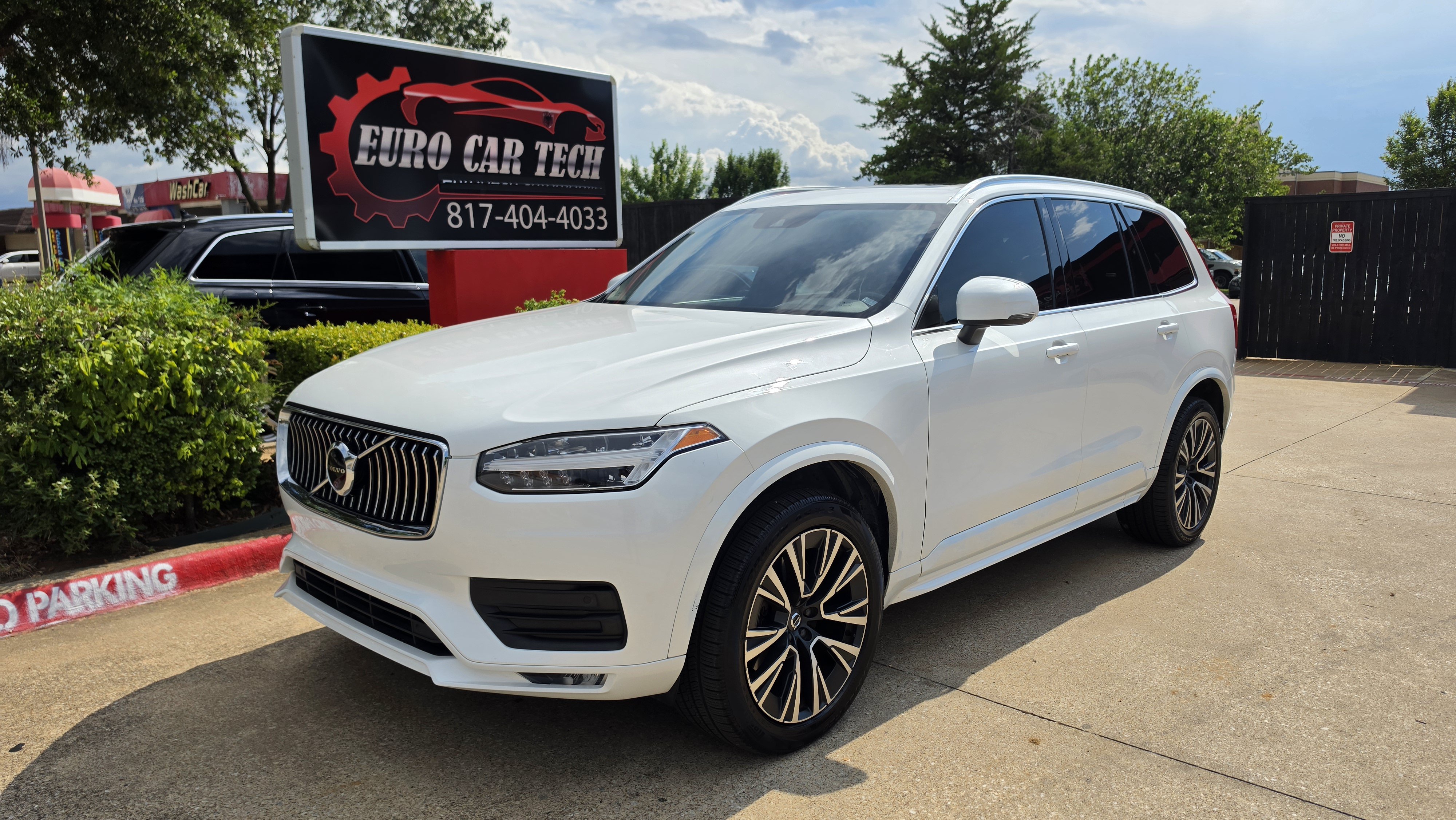 Used 2020 Volvo XC90 T6 Momentum AWD/4WD image 1