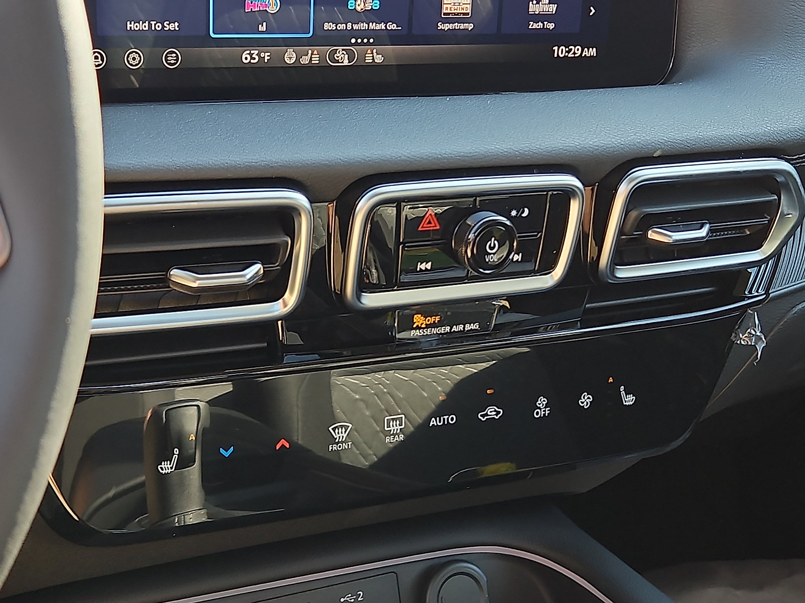 New 2026 Nissan Sentra SV w/ SV Convenience Package FWD image 13
