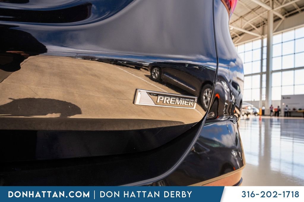 Used 2018 Chevrolet Equinox Premier image 35