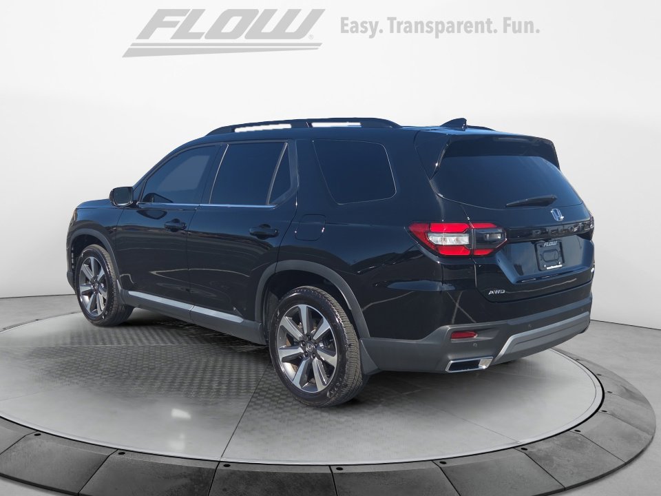 Used 2025 Honda Pilot Elite image 5