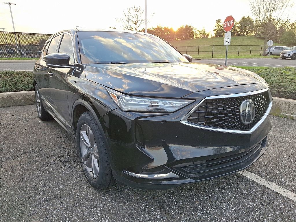 Certified 2023 Acura MDX SH-AWD image 3