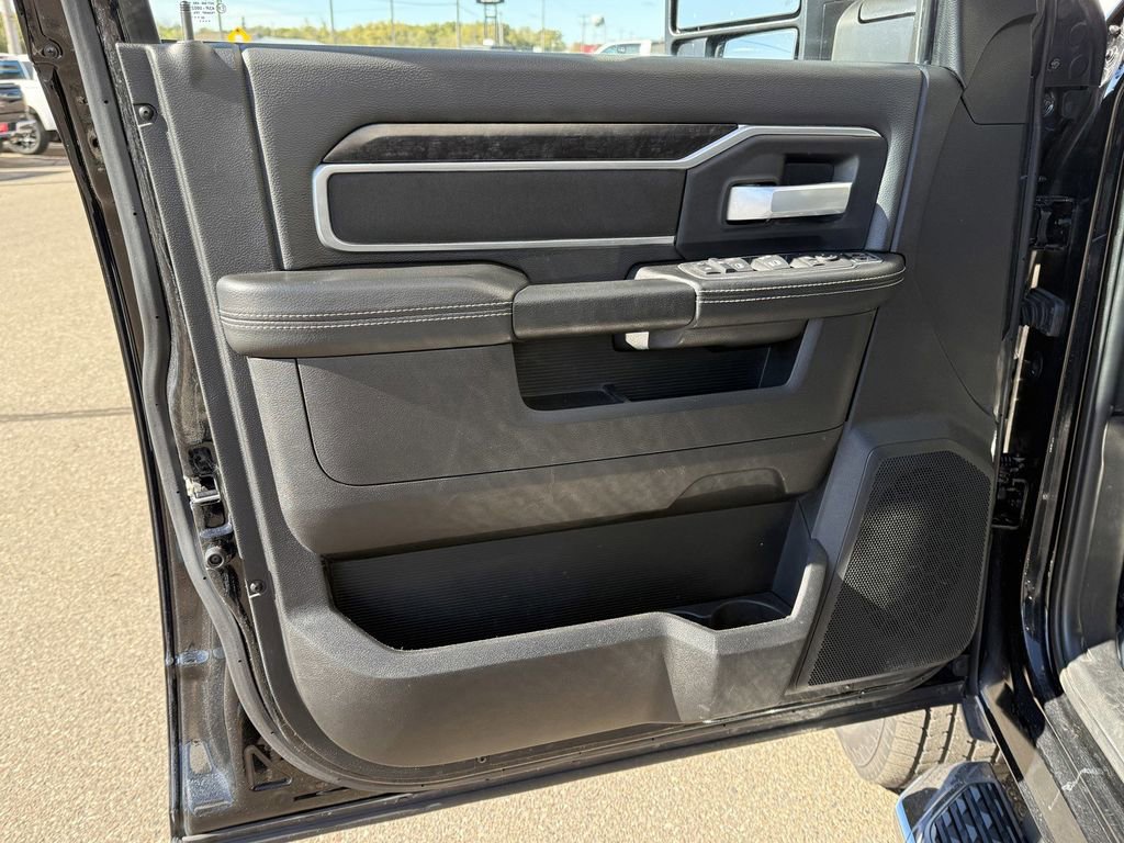 Used 2024 RAM 2500 Big Horn image 11