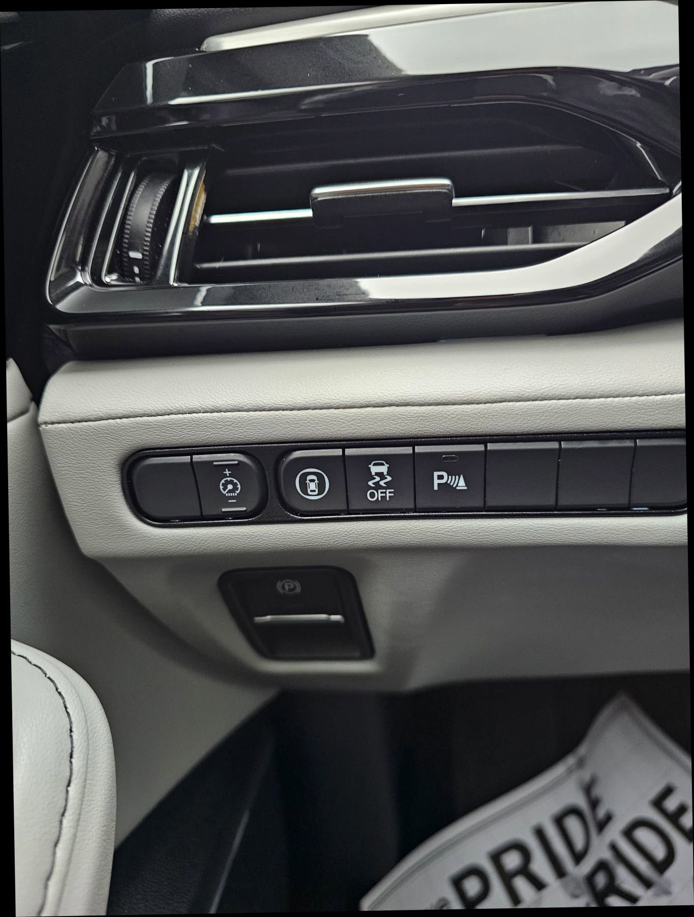 Used 2022 Acura MDX SH-AWD w/ Technology Package image 23