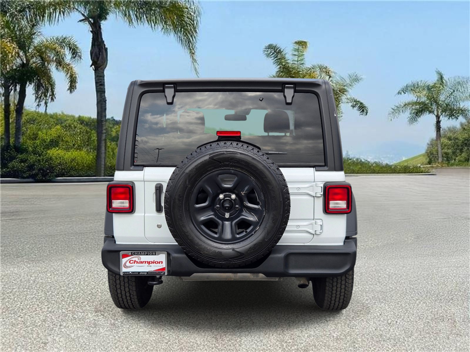 Used 2024 Jeep Wrangler Sport AWD/4WD image 5
