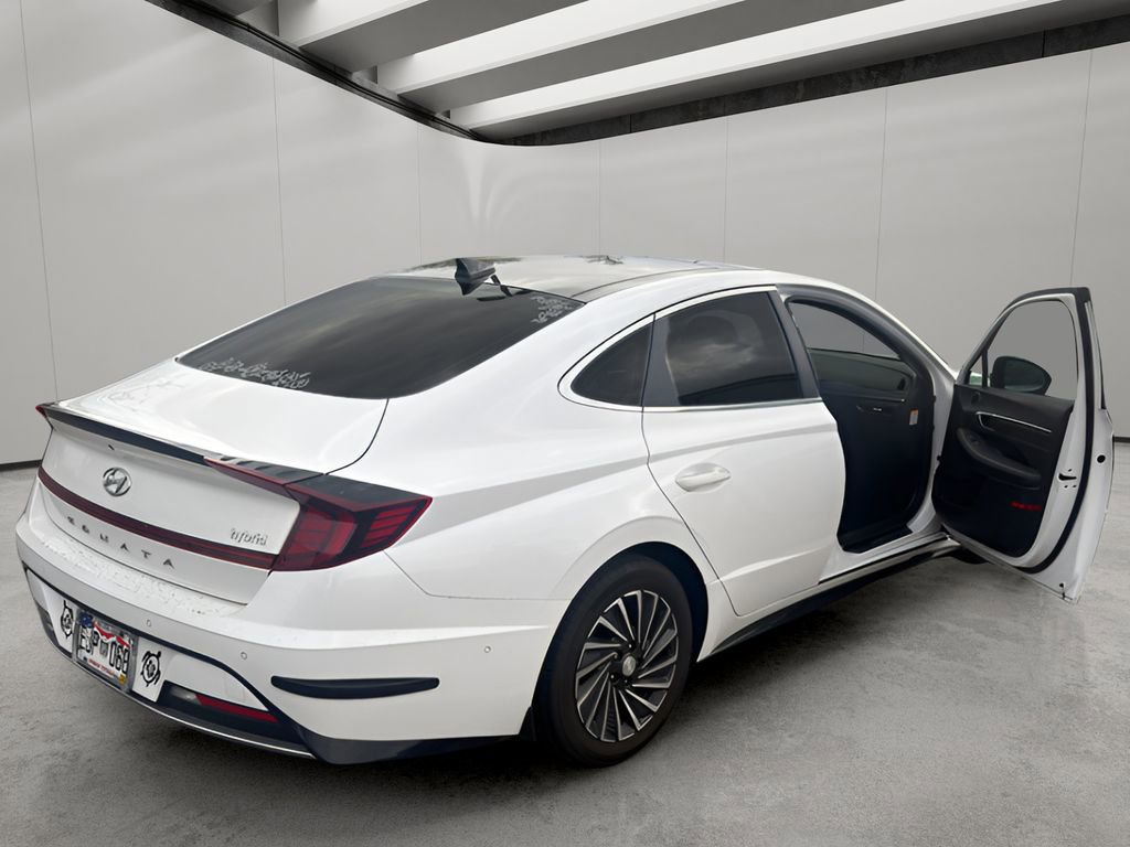 Used 2023 Hyundai Sonata Limited FWD image 4