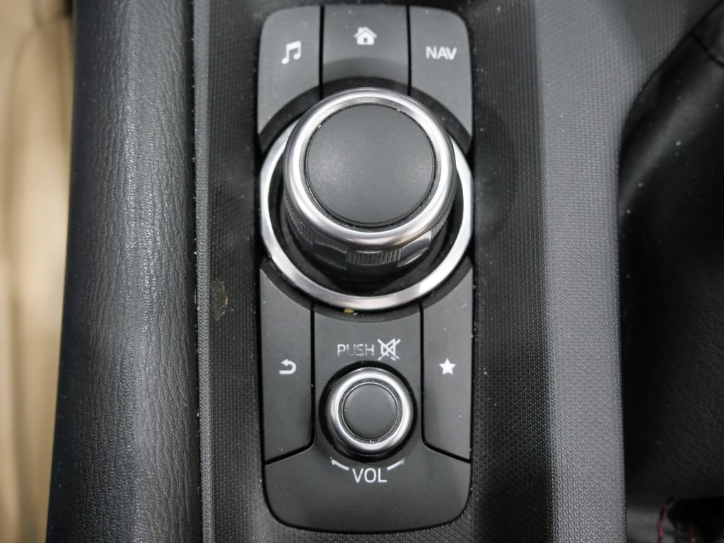 Used 2019 MAZDA MX-5 Miata Grand Touring w/ GT-S Package RWD image 21