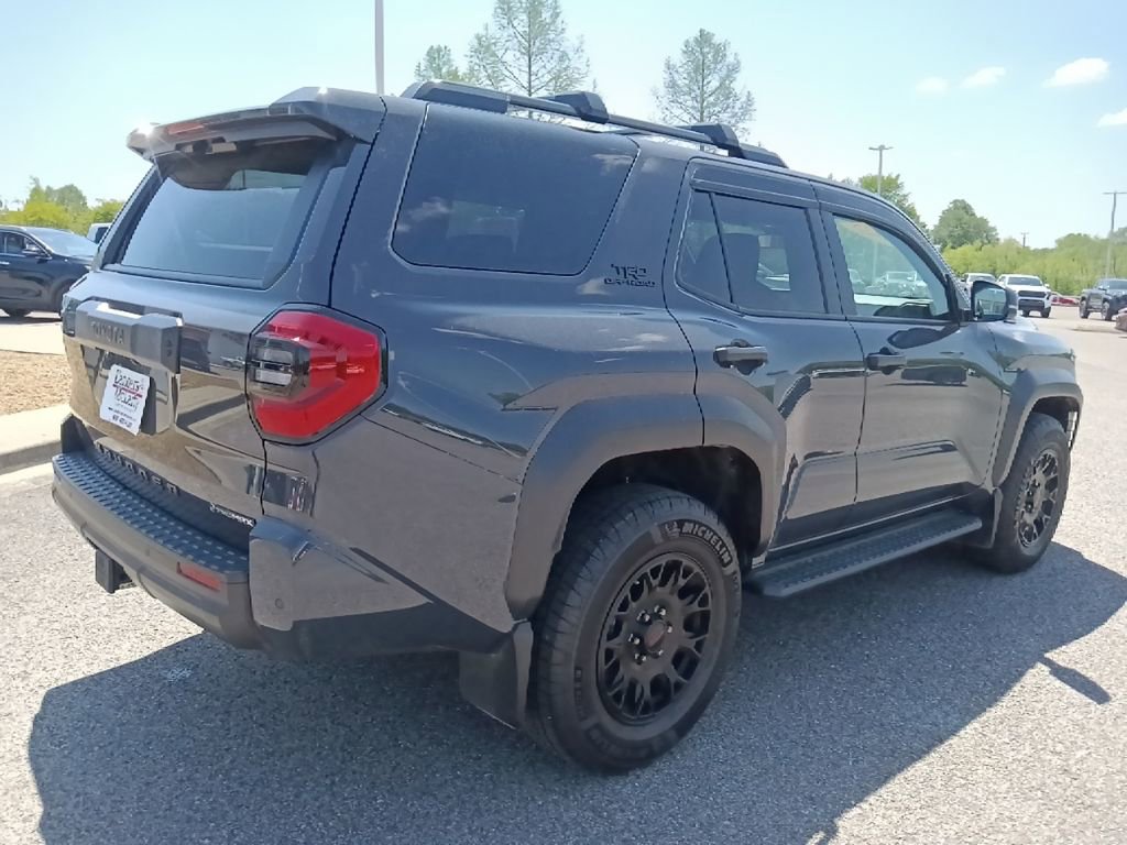 Used 2025 Toyota 4Runner TRD Off-Road AWD/4WD image 3