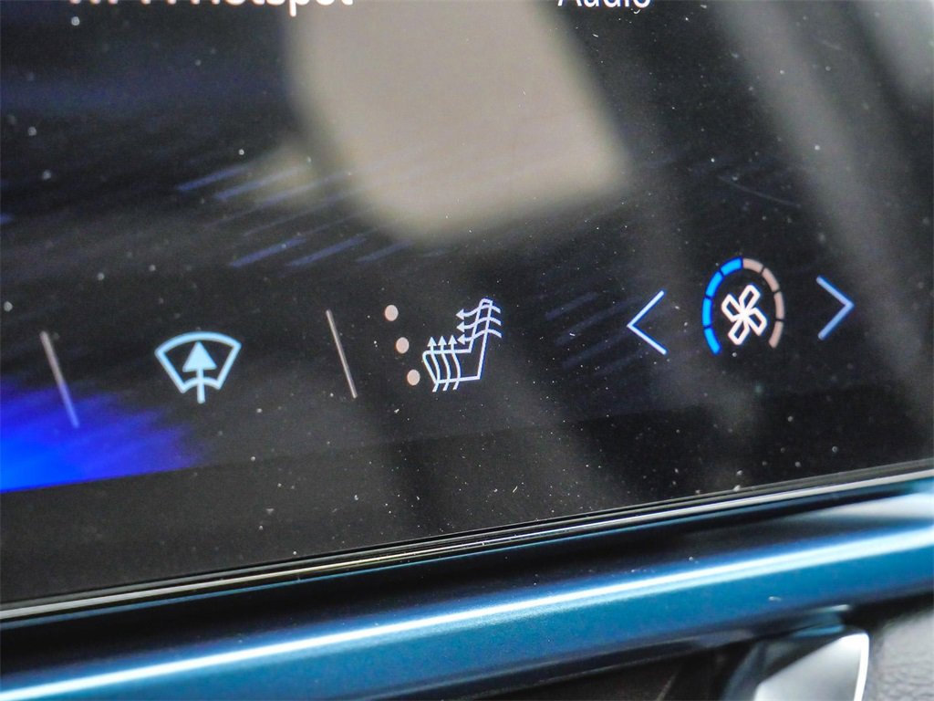 New 2024 Chevrolet Equinox EV LT image 42