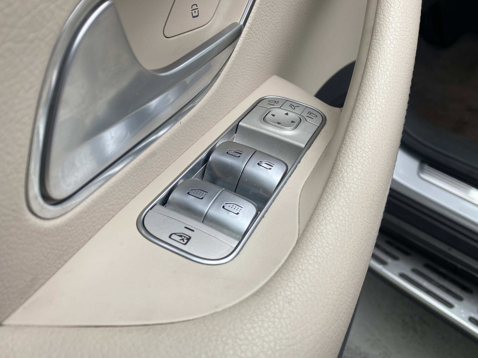 Used 2020 Mercedes-Benz GLE 350 4MATIC image 19