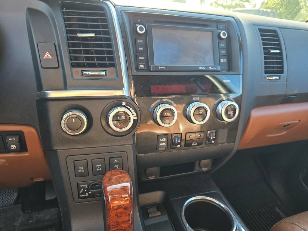 Used 2018 Toyota Sequoia Platinum AWD/4WD image 21