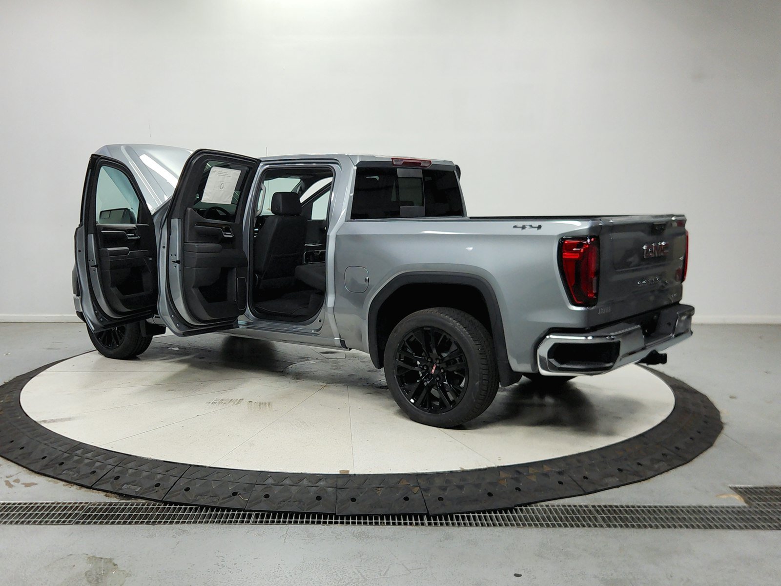 New 2026 GMC Sierra 1500 SLT w/ SLT Convenience Package AWD/4WD image 14