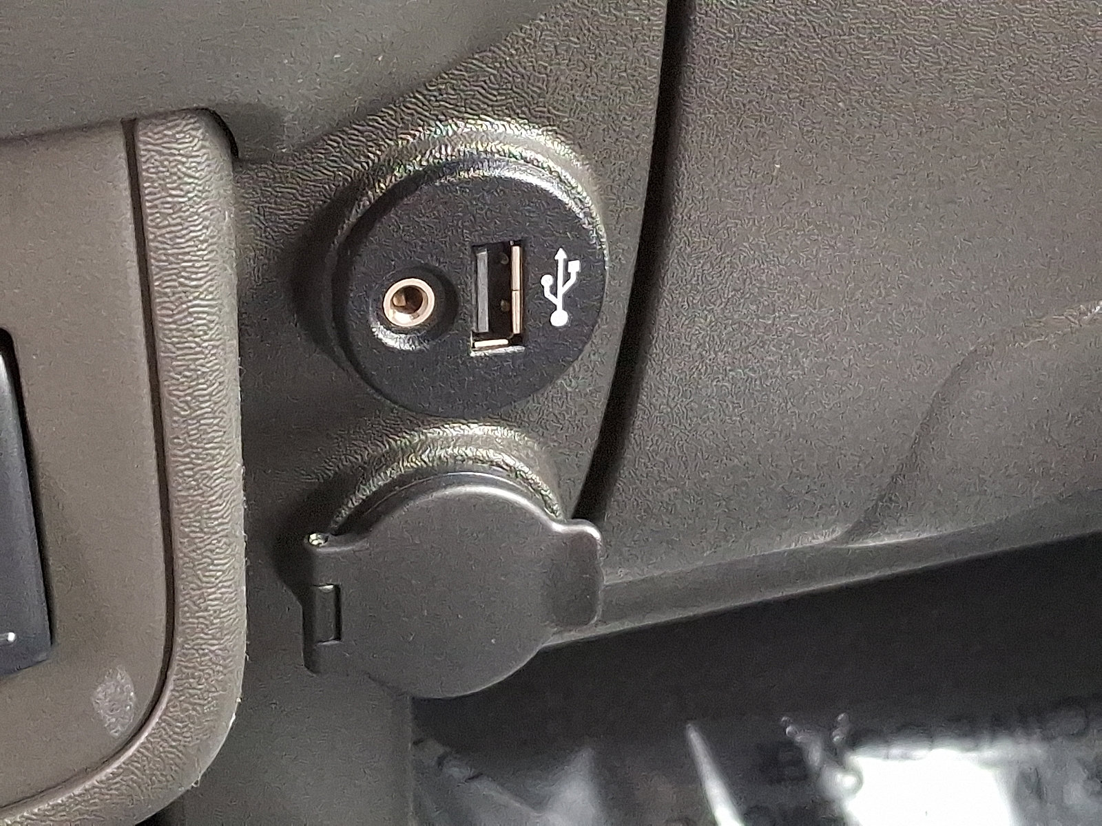 Used 2019 Nissan Frontier PRO-4X image 25