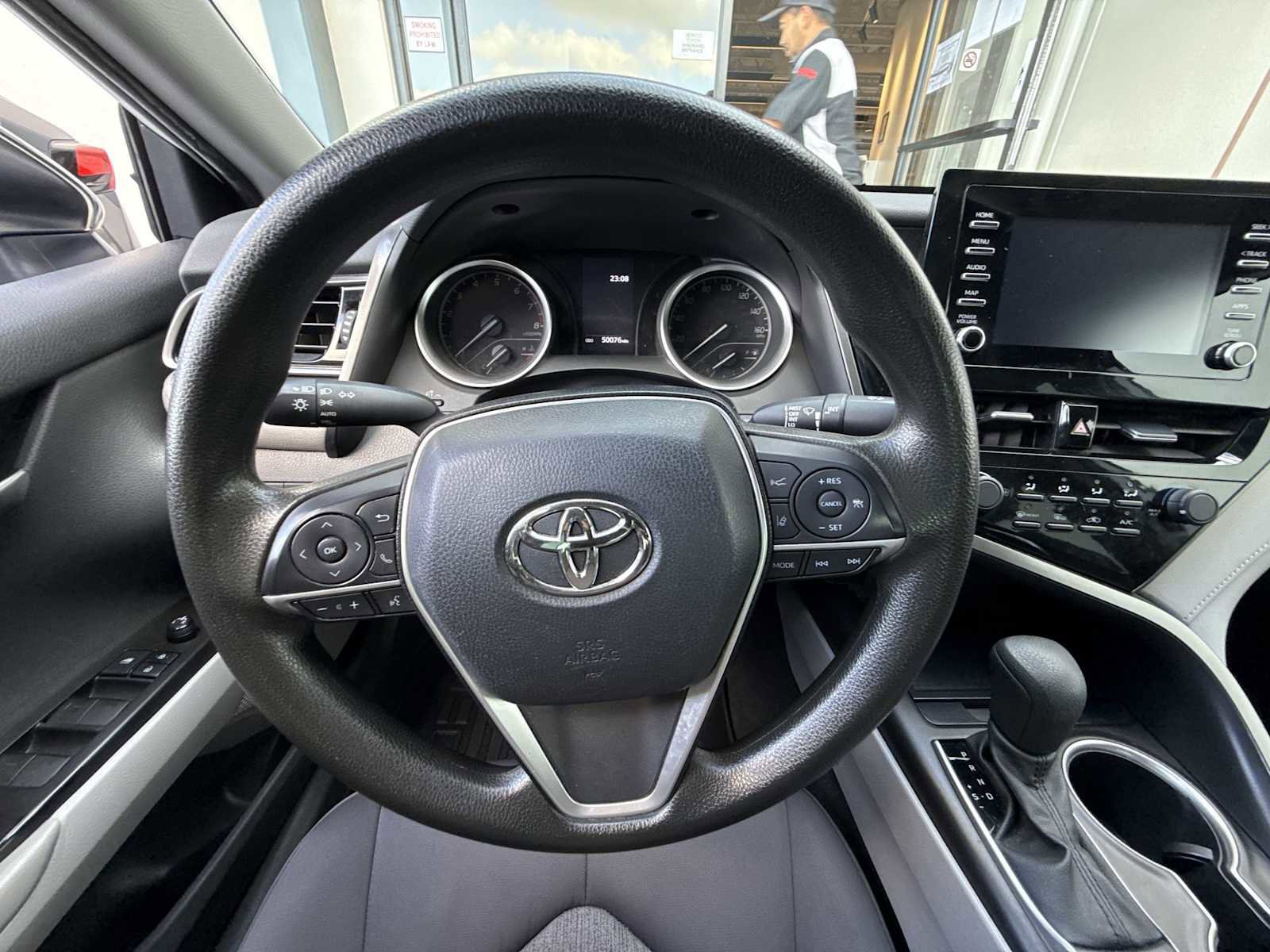 Used 2021 Toyota Camry LE FWD image 15