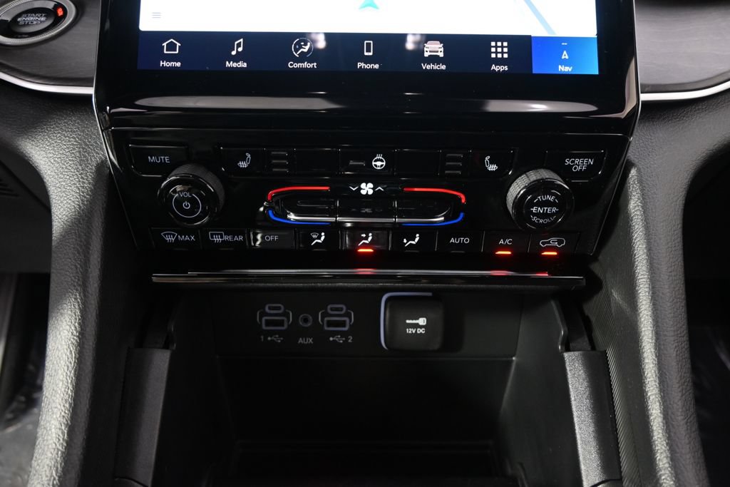 Used 2025 Jeep Grand Cherokee Limited w/ Black Appearance Package AWD/4WD image 31