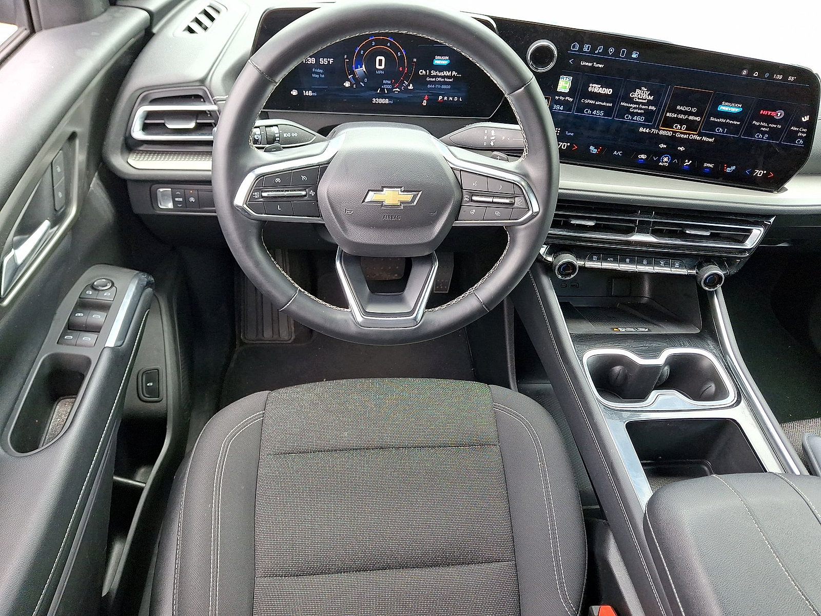 Used 2025 Chevrolet Traverse LT FWD image 21
