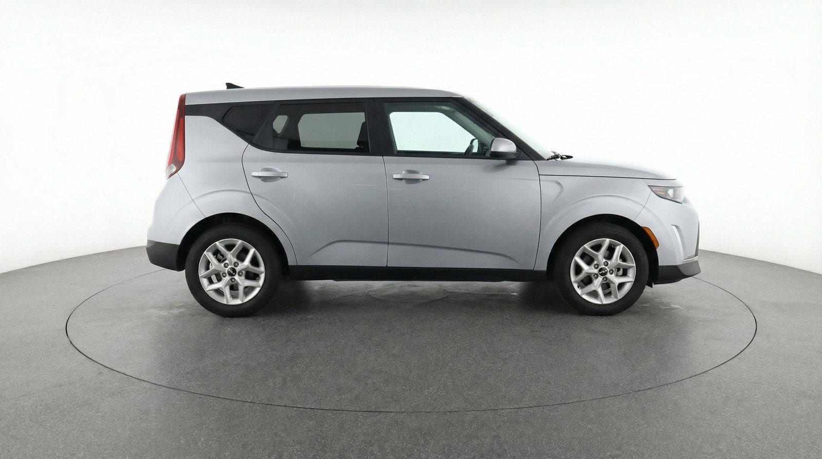 Used 2025 Kia Soul LX w/ LX Technology Package image 11