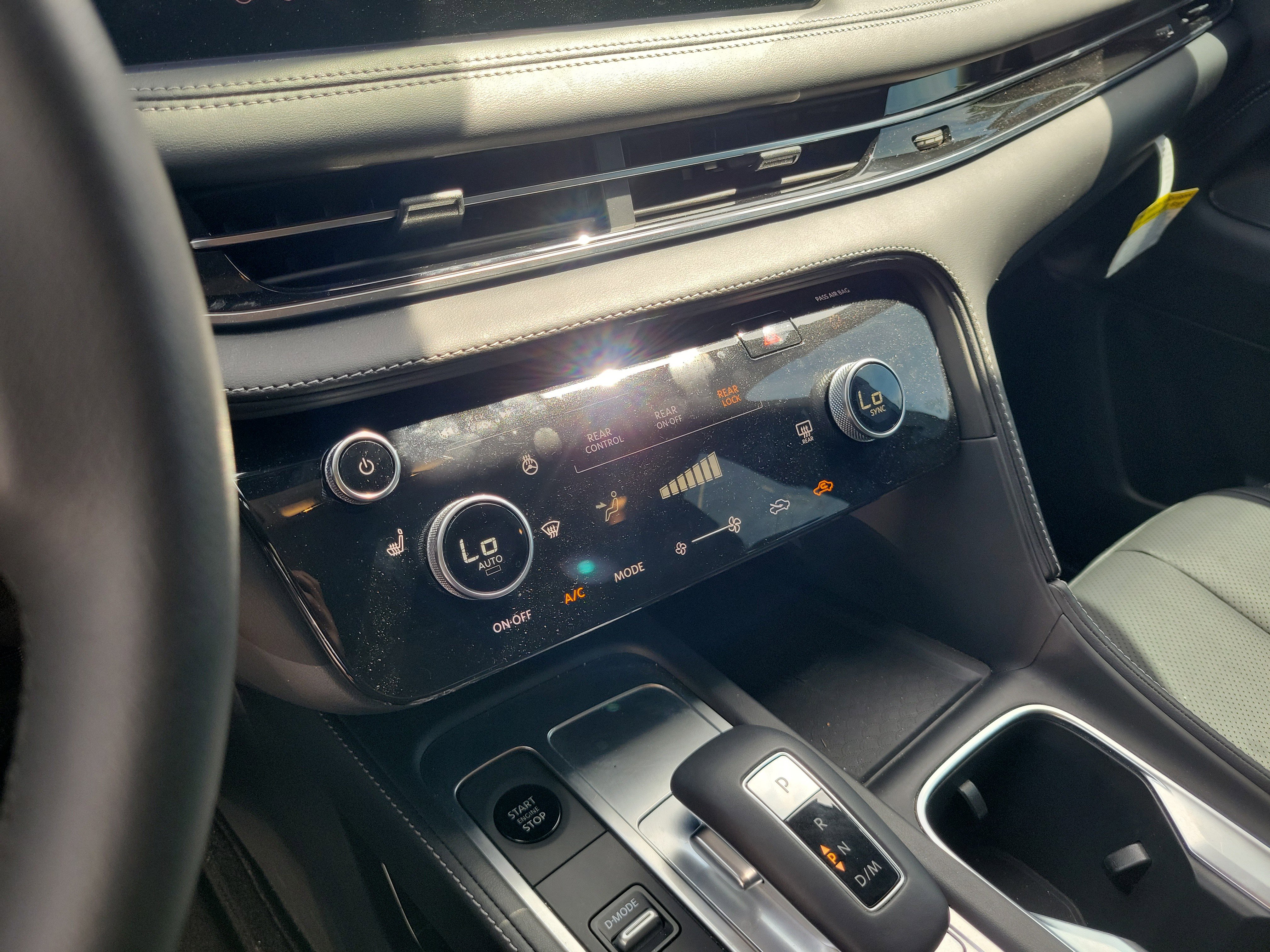 Used 2026 INFINITI QX60 Pure w/ Cargo Package image 18