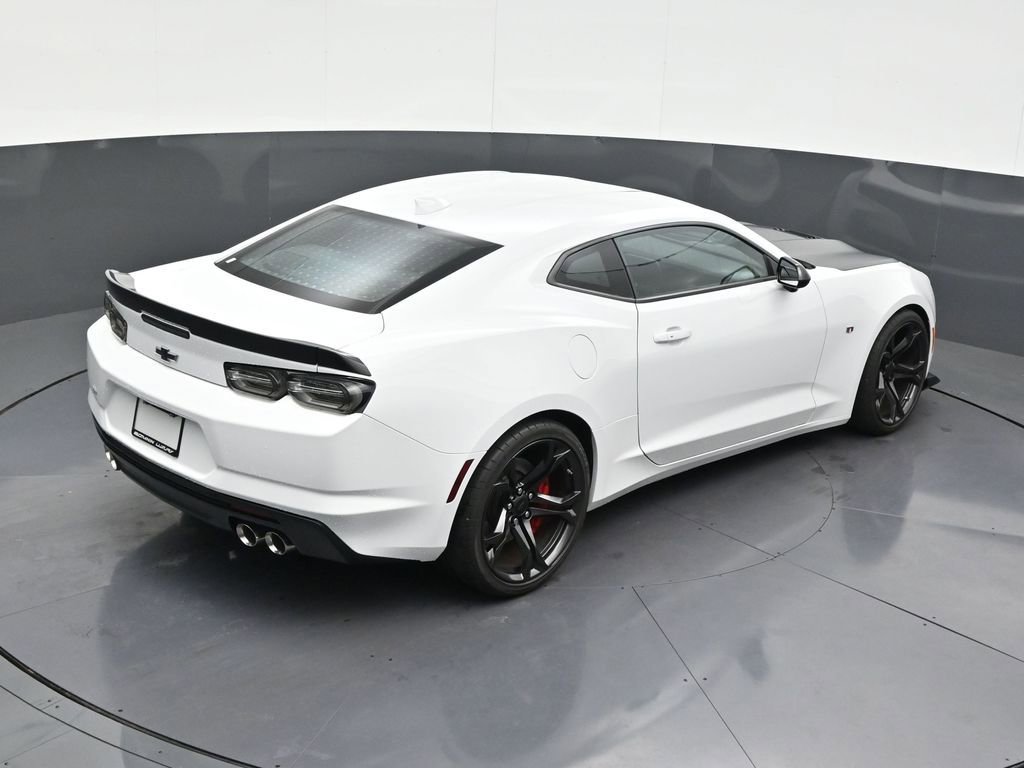 Used 2019 Chevrolet Camaro SS image 19