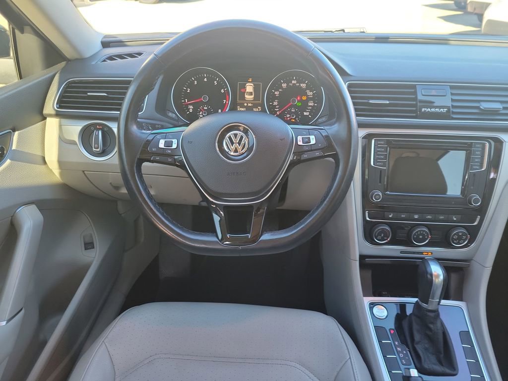 Used 2019 Volkswagen Passat 2.0T Wolfsburg w/ Wheels & Sunroof Package image 22
