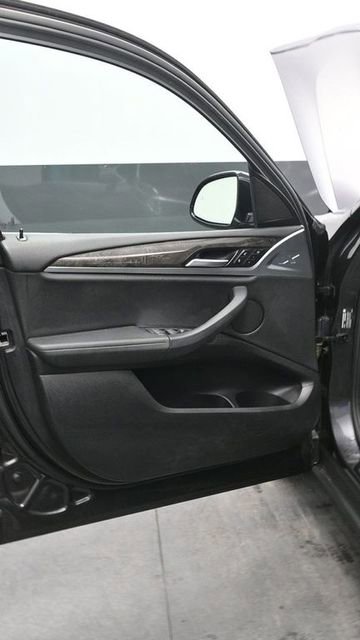 Used 2020 BMW X3 xDrive30i w/ Convenience Package image 17