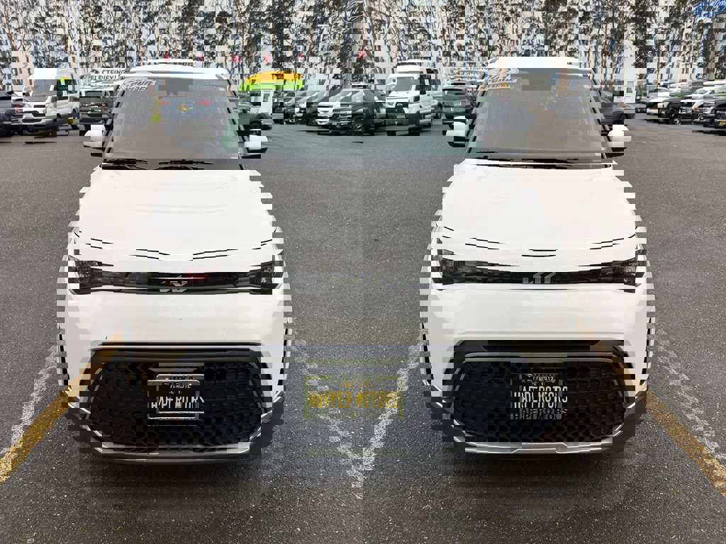 Used 2023 Kia Soul LX image 8