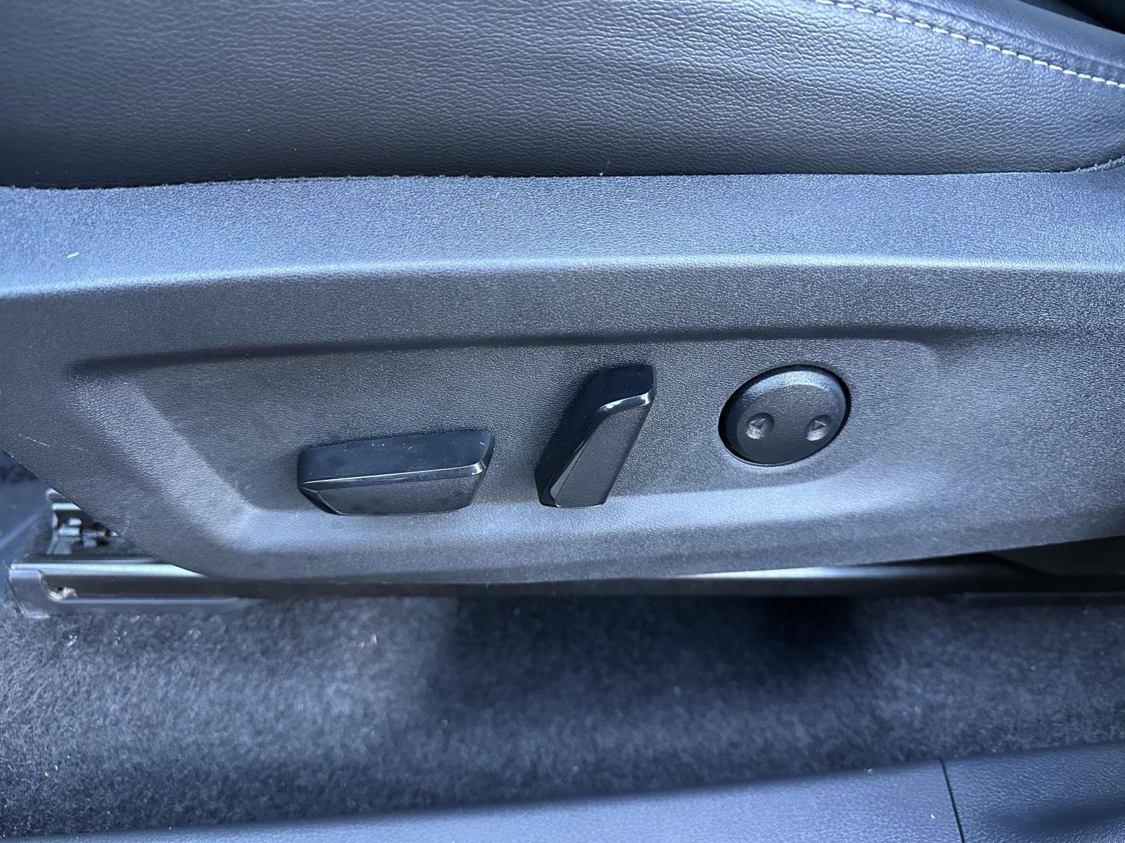 Used 2025 Nissan Murano SL image 16