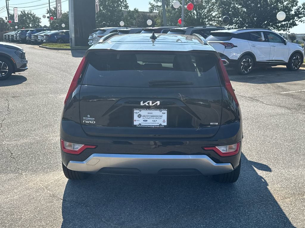 New 2024 Kia Niro EX Touring image 4