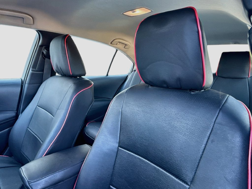Used 2013 Toyota Corolla LE FWD image 13