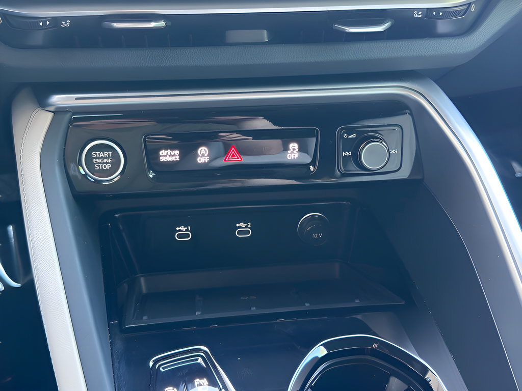 Certified 2025 Audi Q5 Premium AWD/4WD image 21