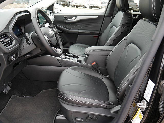 New 2025 Ford Escape SE w/ PHEV Premium Package FWD image 10