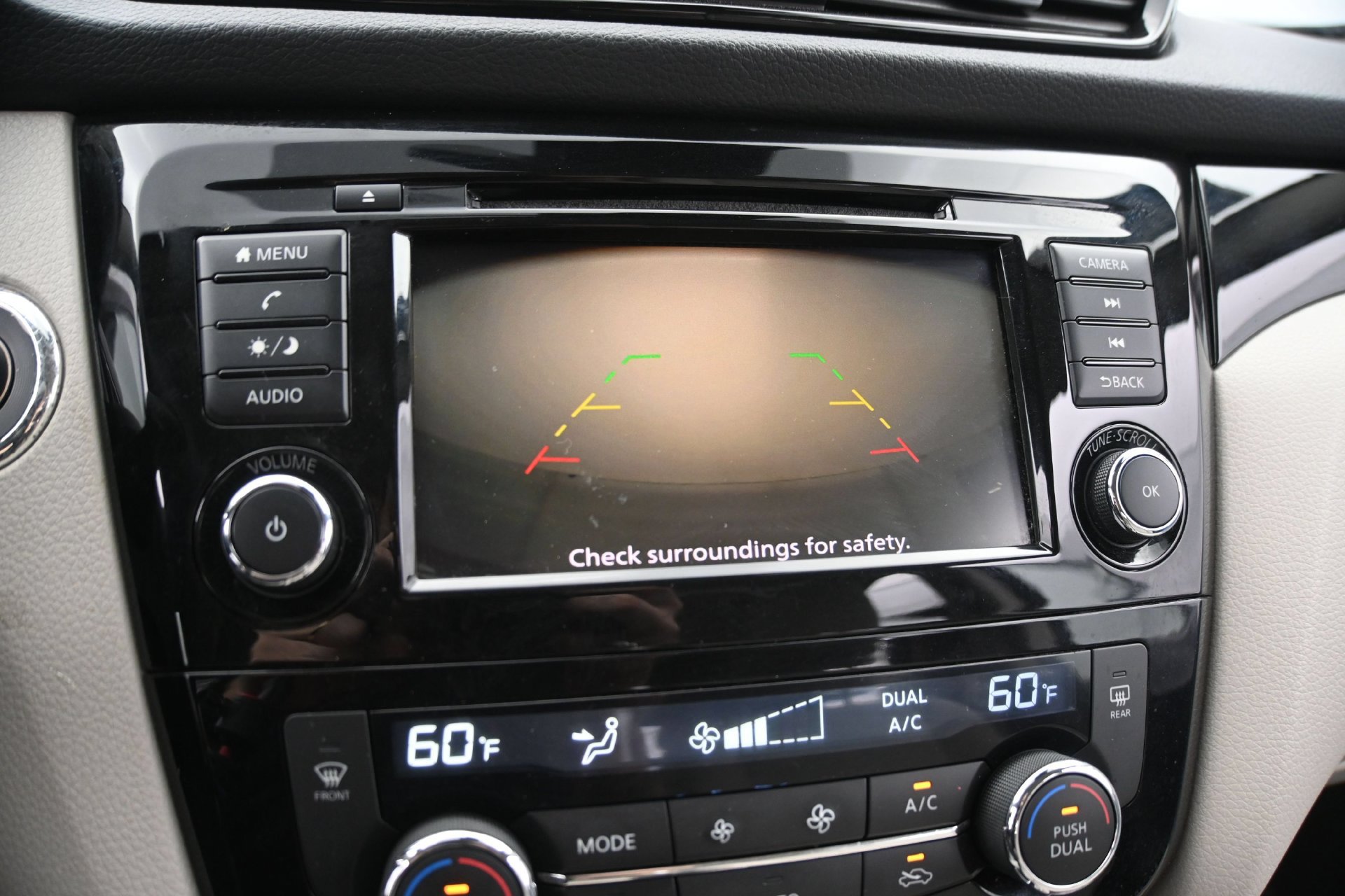 Used 2020 Nissan Rogue Sport SV AWD/4WD image 25