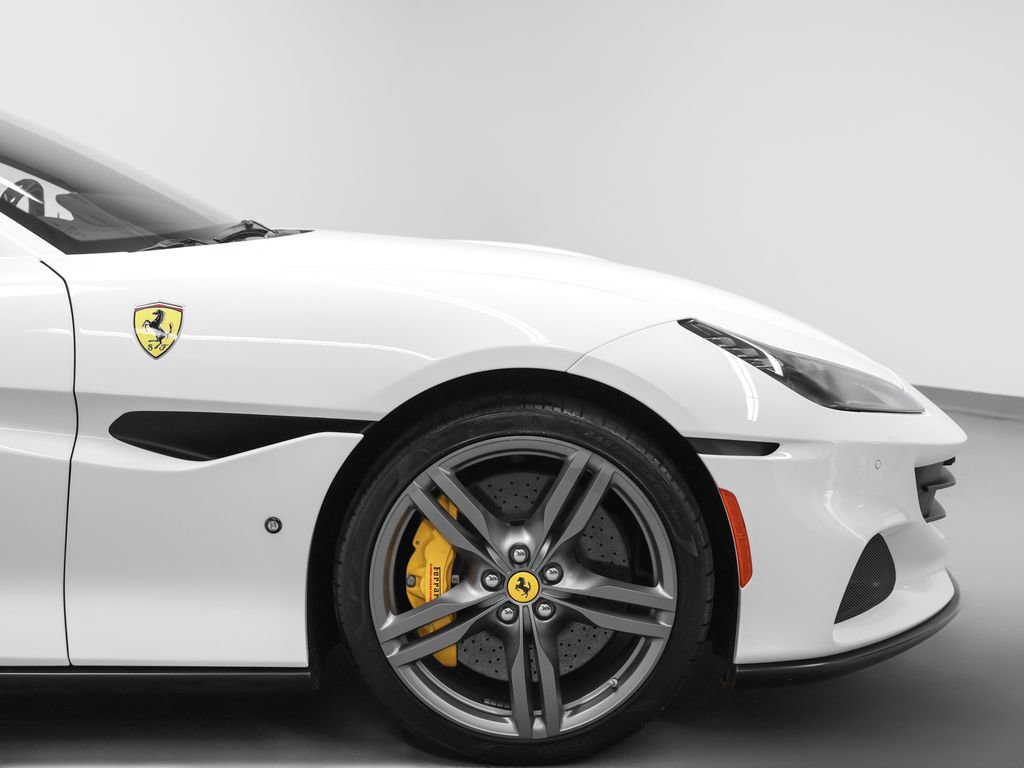 Certified 2022 Ferrari Portofino M RWD image 8