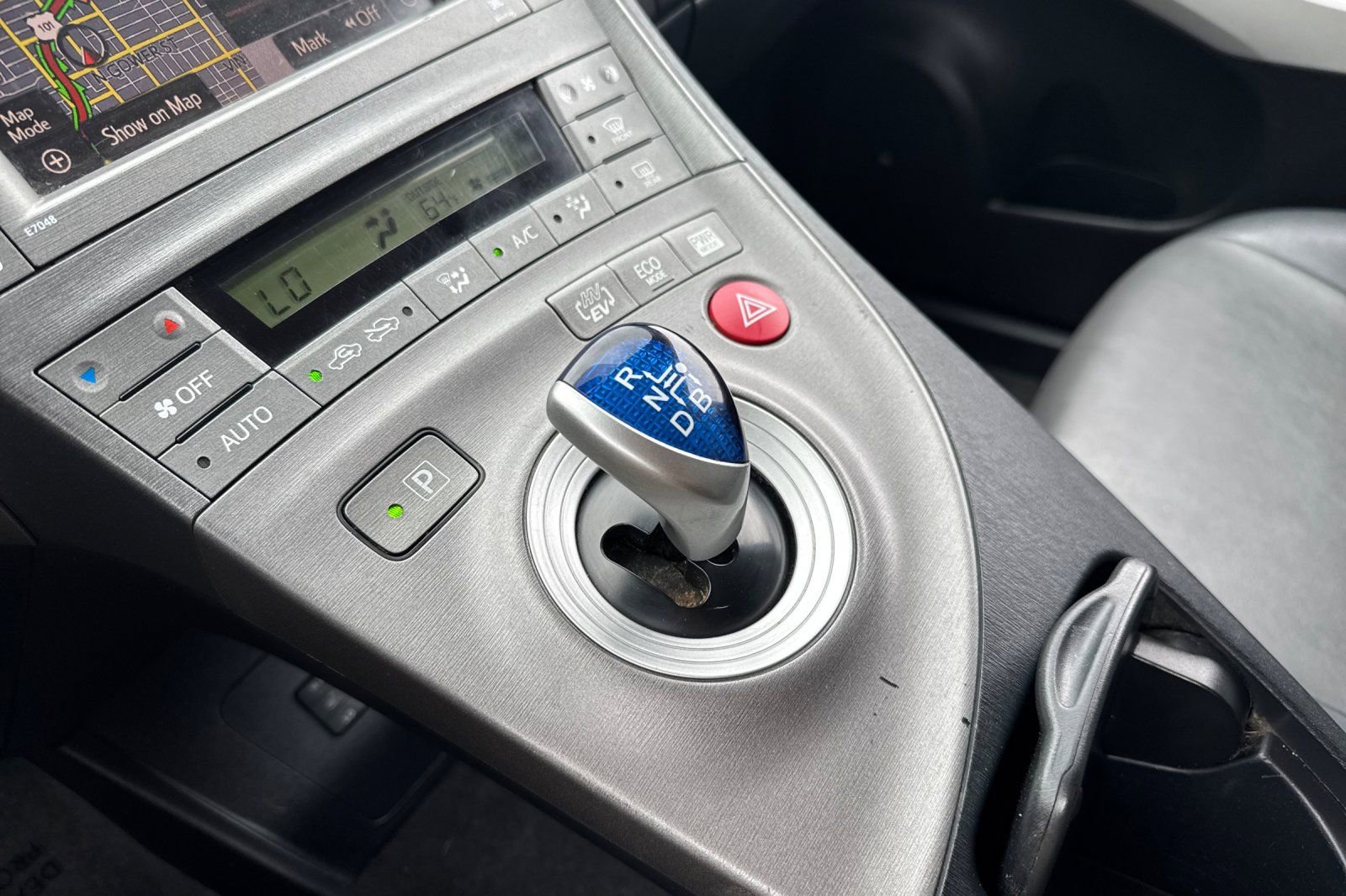 Used 2014 Toyota Prius Prime Advanced FWD image 22