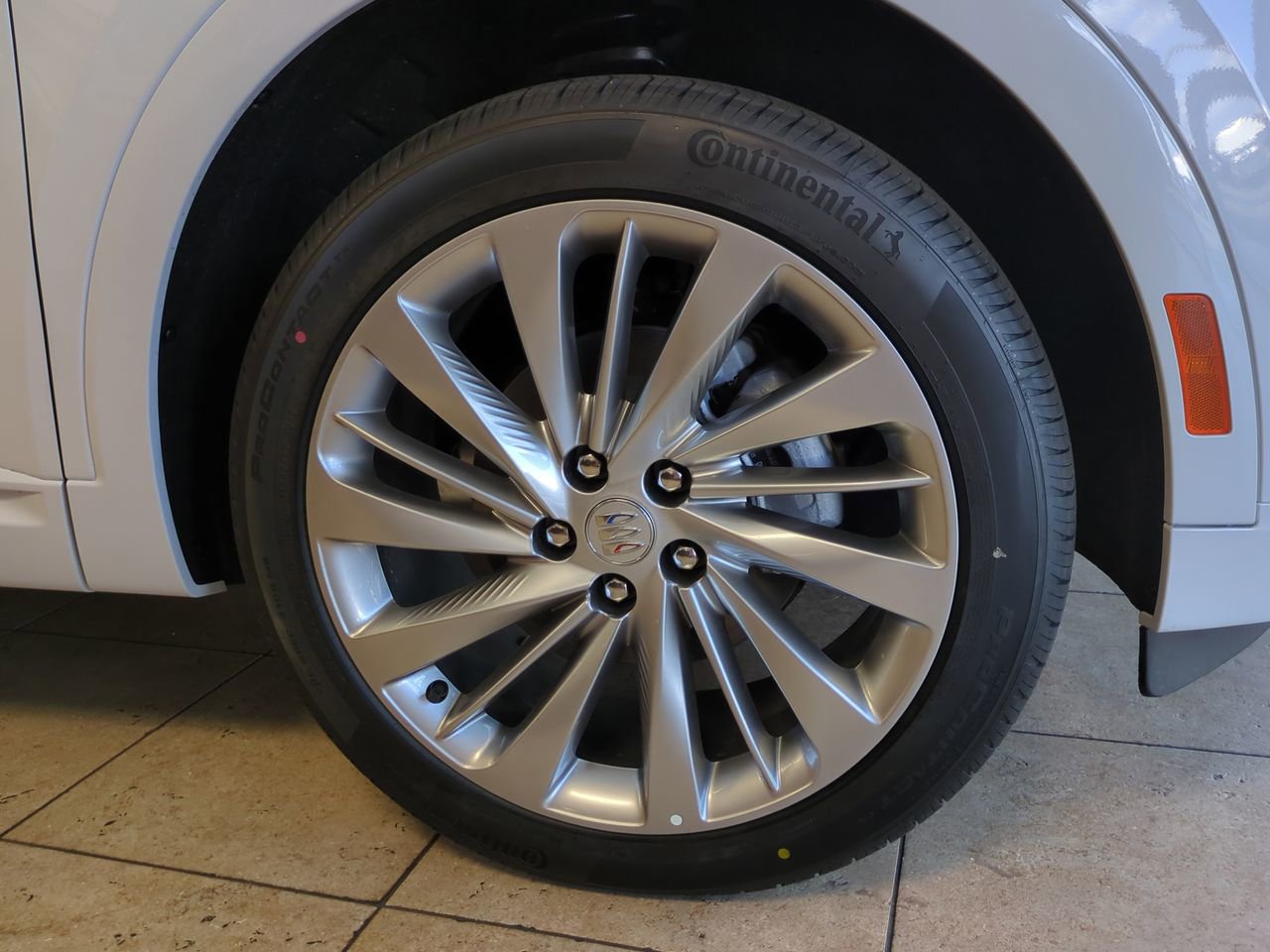 New 2026 Buick Envision Avenir image 9