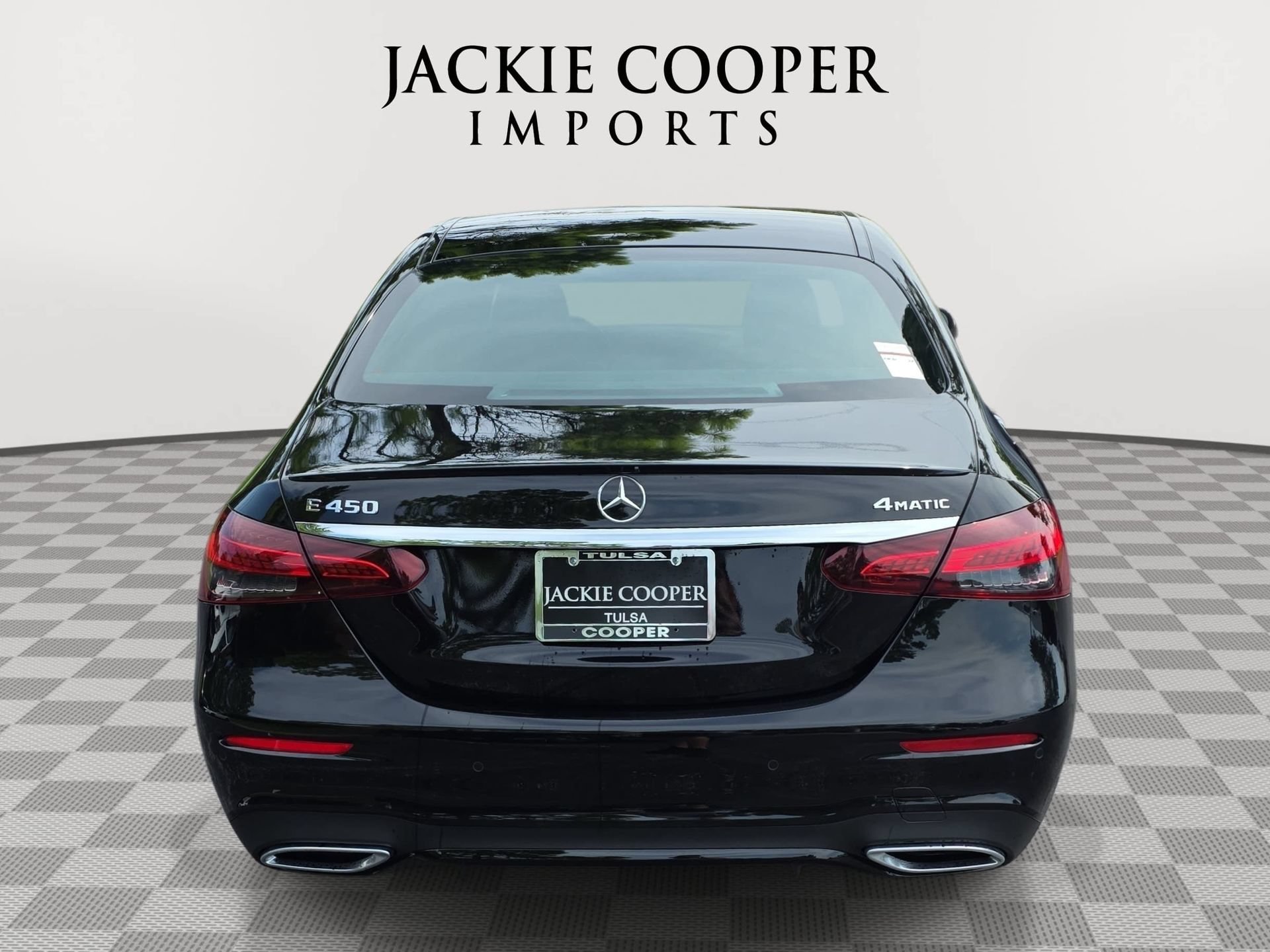 Used 2023 Mercedes-Benz E 450 4MATIC Sedan image 6