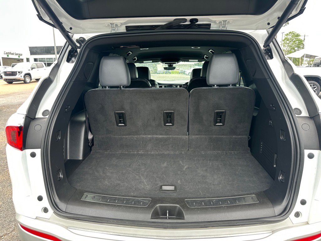 Certified 2024 Buick Enclave Premium image 6